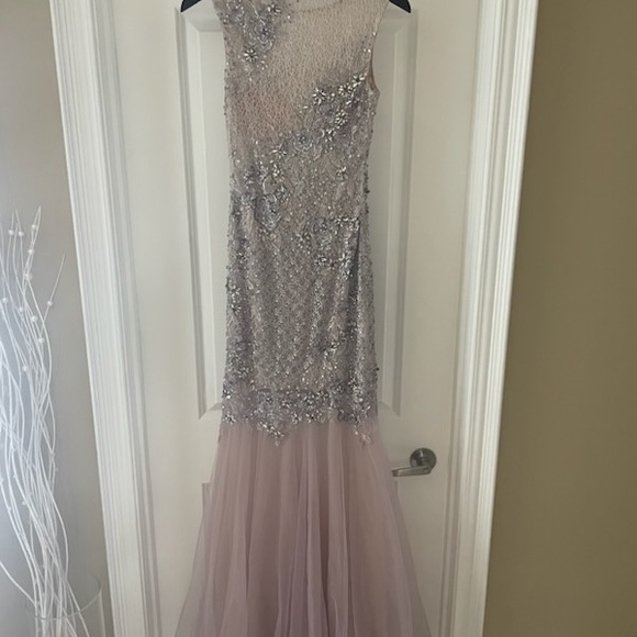 Selling a gorgeous Terani Couture gown - Picture 2 of 5